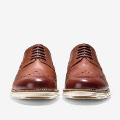 Men's Cole Haan Original Grand Wingtip Oxford - Woodbury Ivory -Fashion Shoes Store mens cole haan original grand wingtip oxford c26471 woodbury ivory front 26583.1622579041