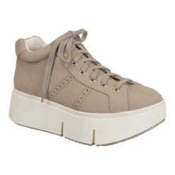 Women's Naked Feet Essex Platform Sneakers